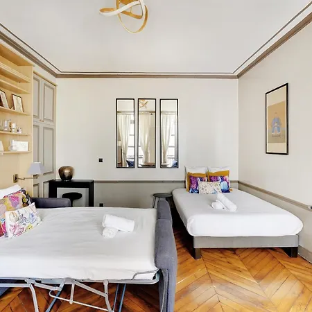 Appartement Saint-germain-des-pres Ideal Pour Visiter *